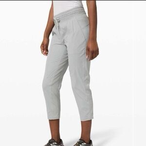 Lululemon Dance Studio Crop Pant 25" Silver Drop Size 8